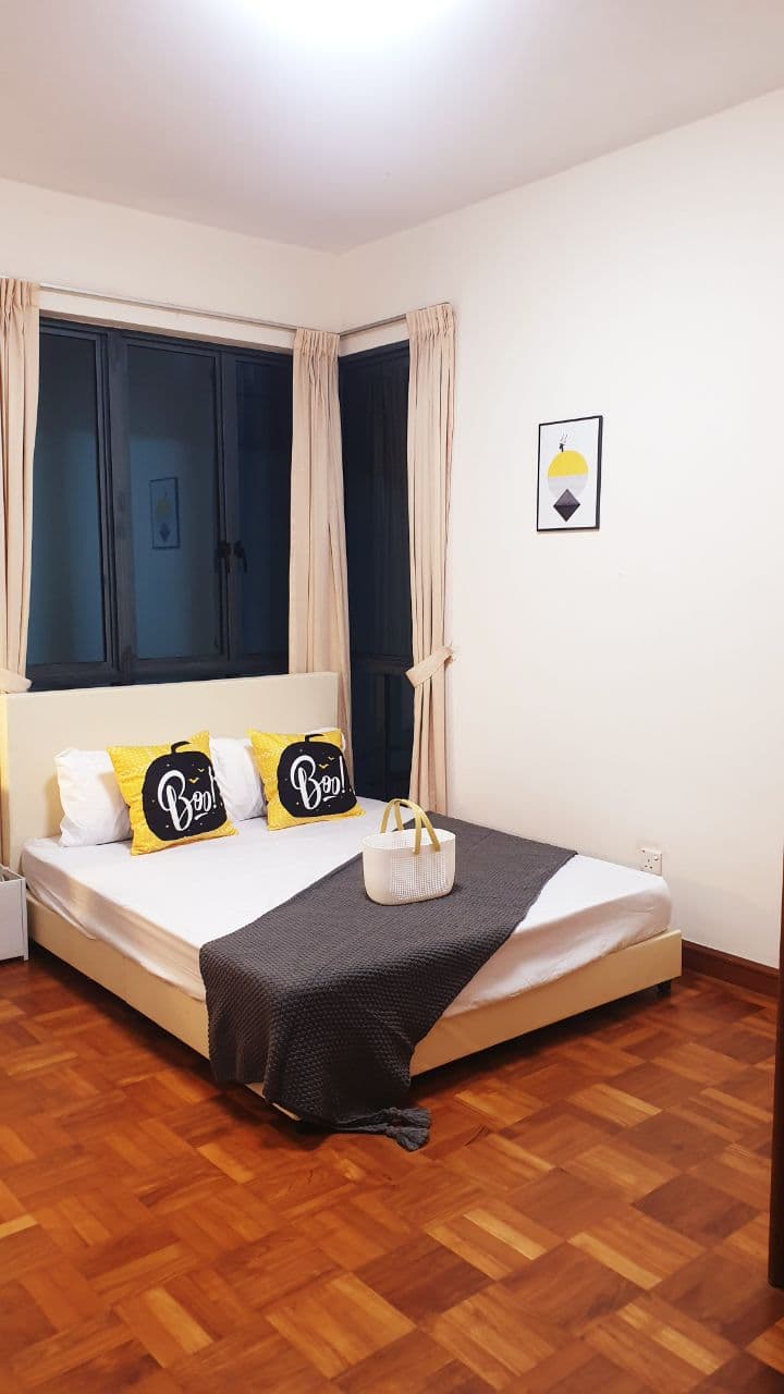 Buttercup, Regent Grove
